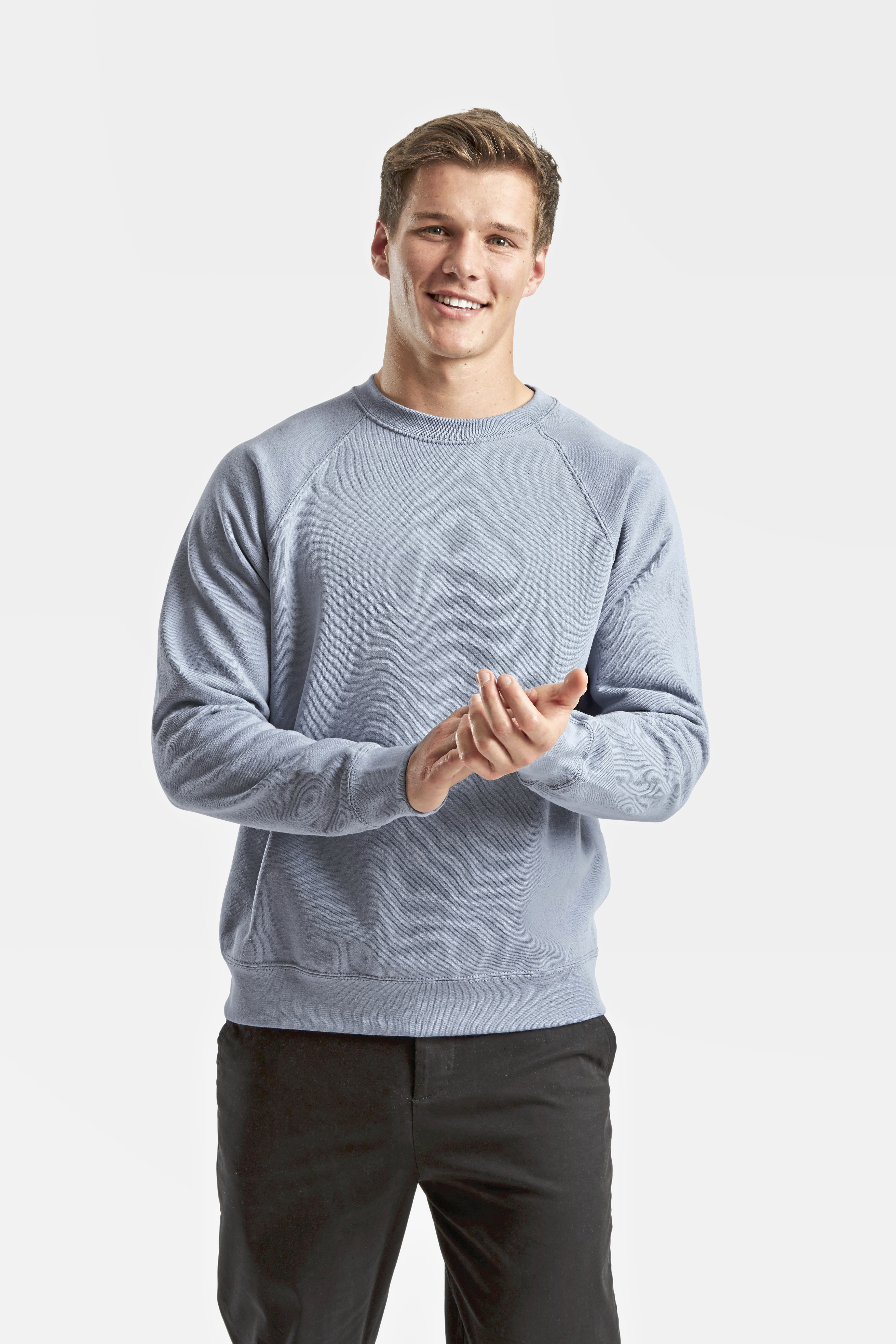 Fruit of the Loom Classic Raglan Sweat Modellbild