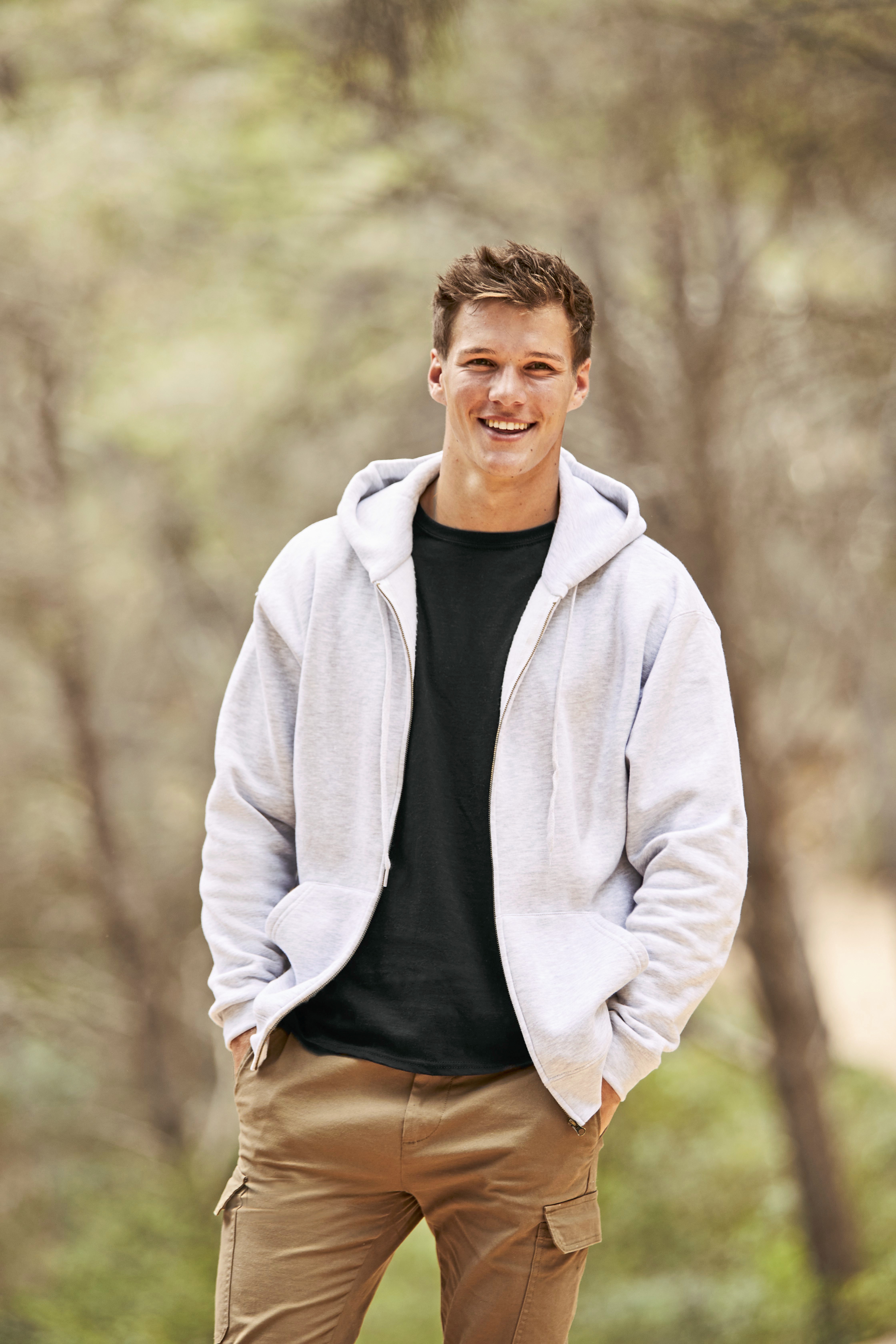 Fruit of the Loom Premium Hooded Sweat Jacket Modellbild